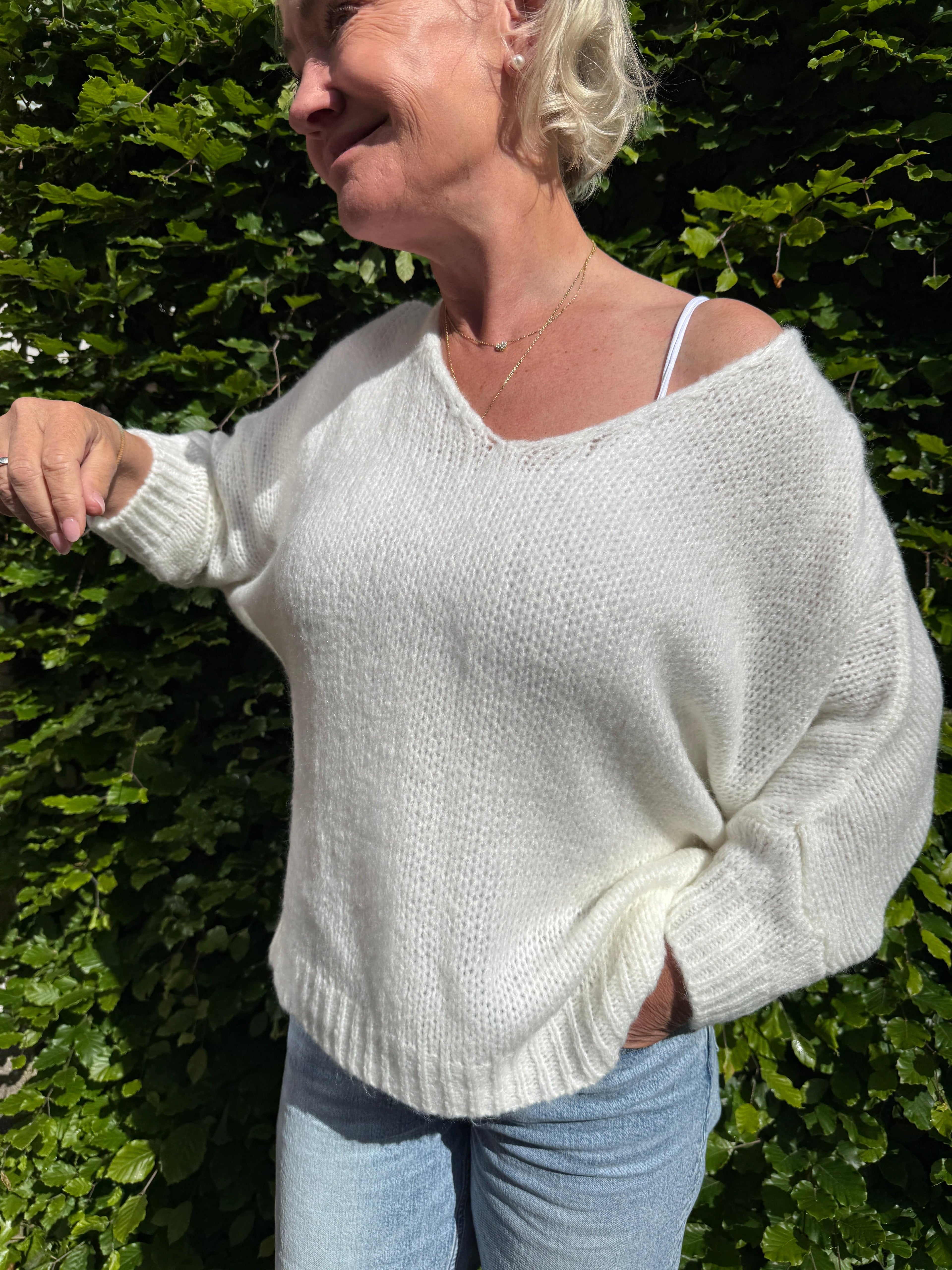 OtherStuff Hvid strik m. flagermus ærmer otherstuff