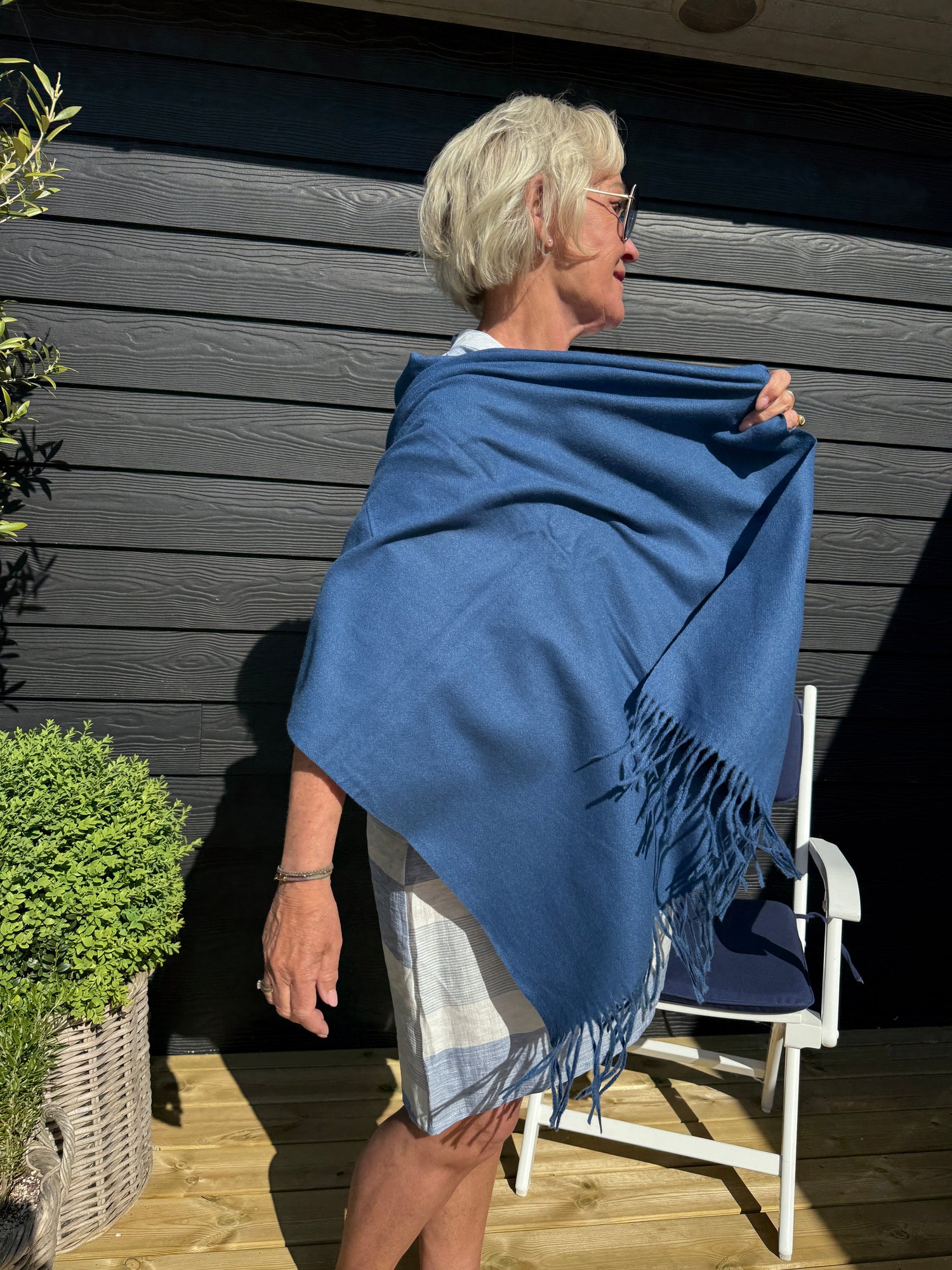 OtherStuff Tørklæde og sjal Sjal i 100% Viscose - Blå  (Str. 180x80 cm) otherstuff