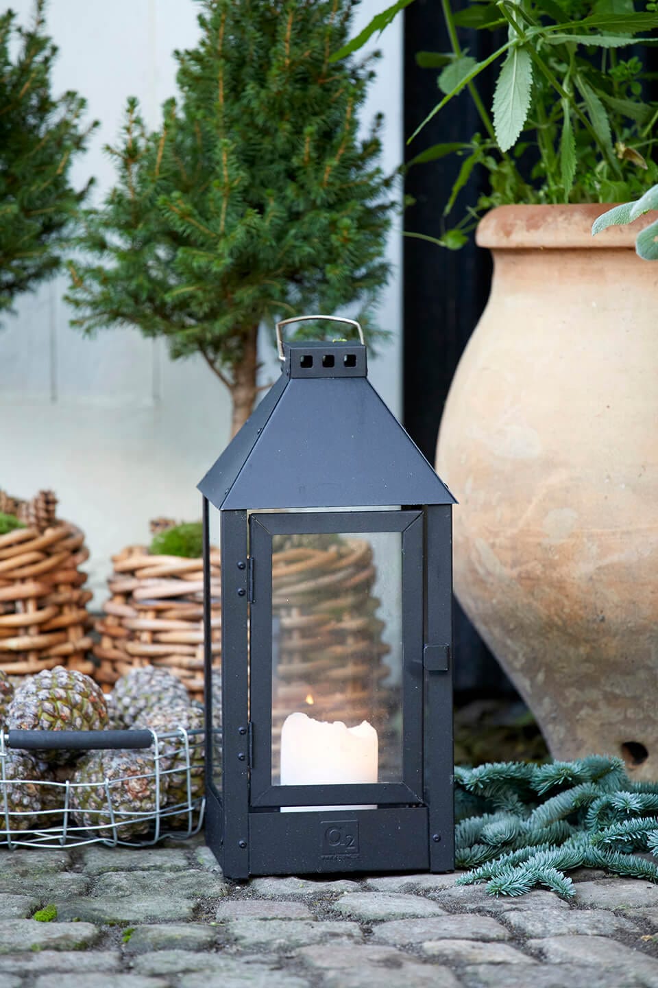 A2 Living Lanterne Black Midi Lantern 5714045000660 otherstuff