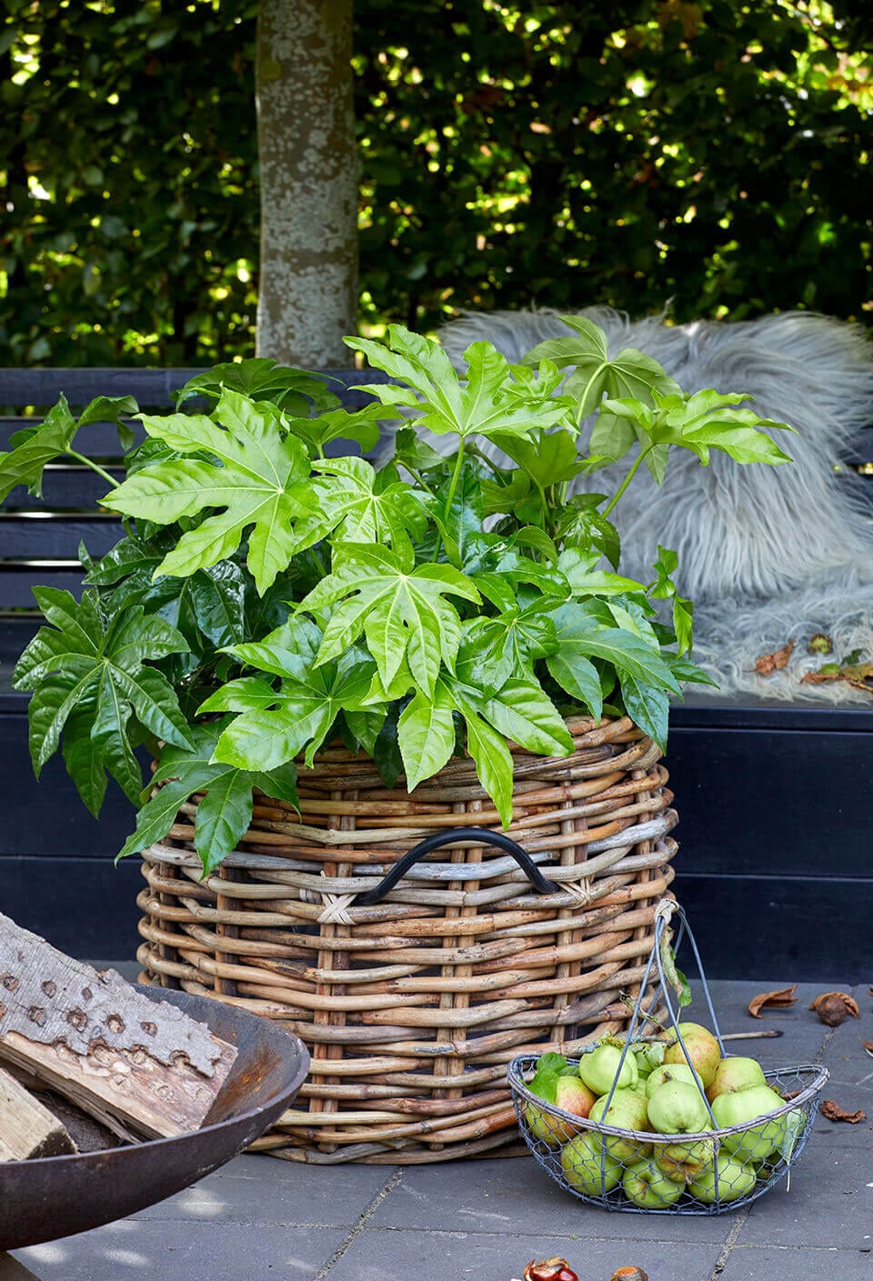 A2 Living Mega Low Round Rattan Basket 5714045004903 otherstuff