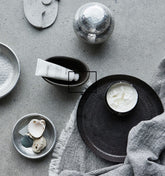 Rund bakke Jhansi i antik brun - Otherstuff.dk