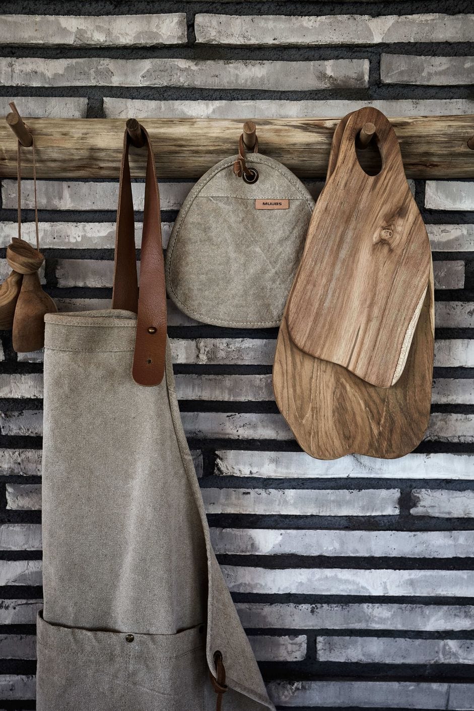Hunter - Forklæde, beige fra Muubs - Otherstuff.dk