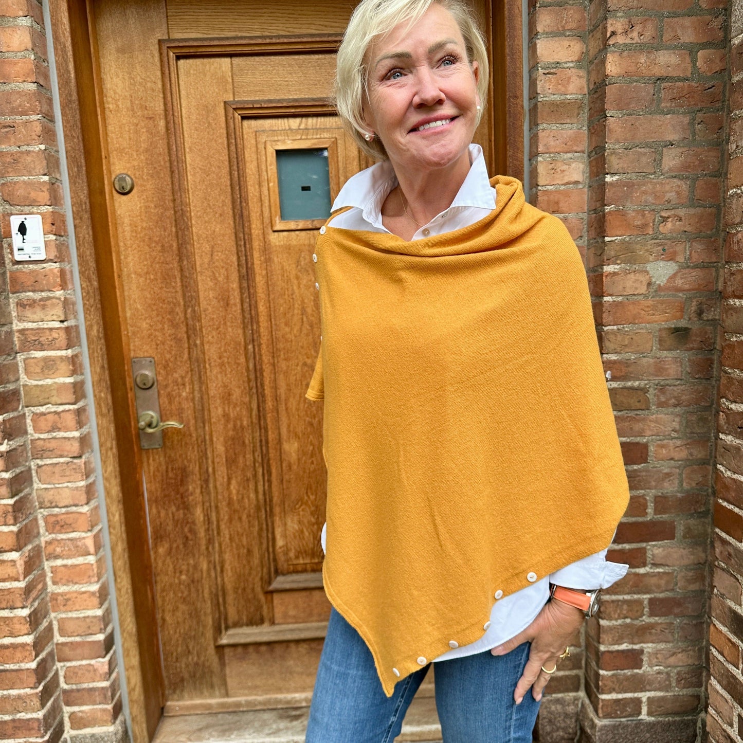 Uldplaiden.dk Poncho i 10% Cashmere - Mustard otherstuff