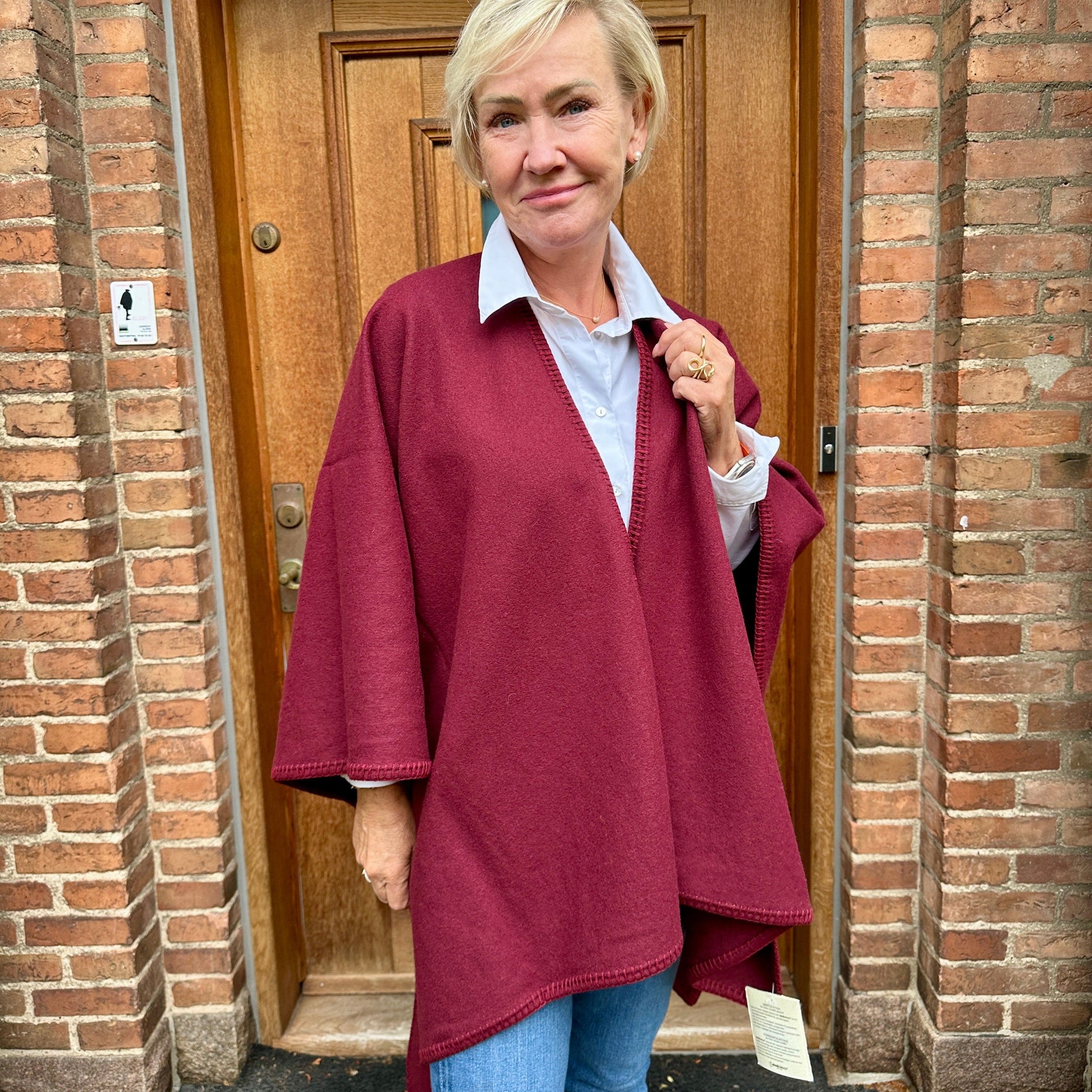 Uldplaiden.dk Poncho Poncho i 100% merinould - Bordeaux otherstuff