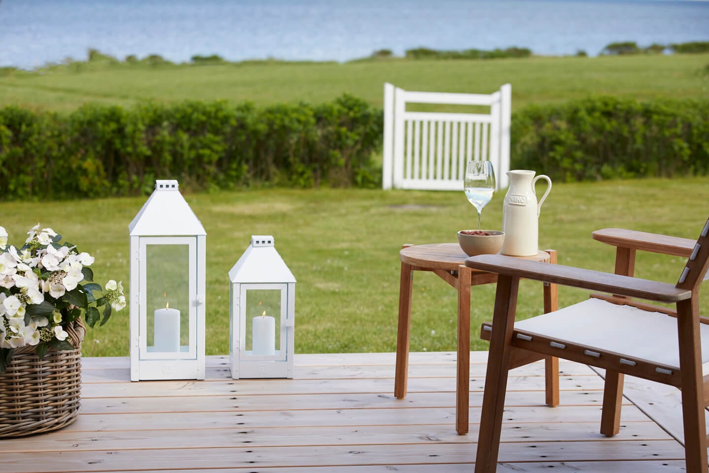 A2 Living Lanterne White Midi Lantern 5714045000745 otherstuff