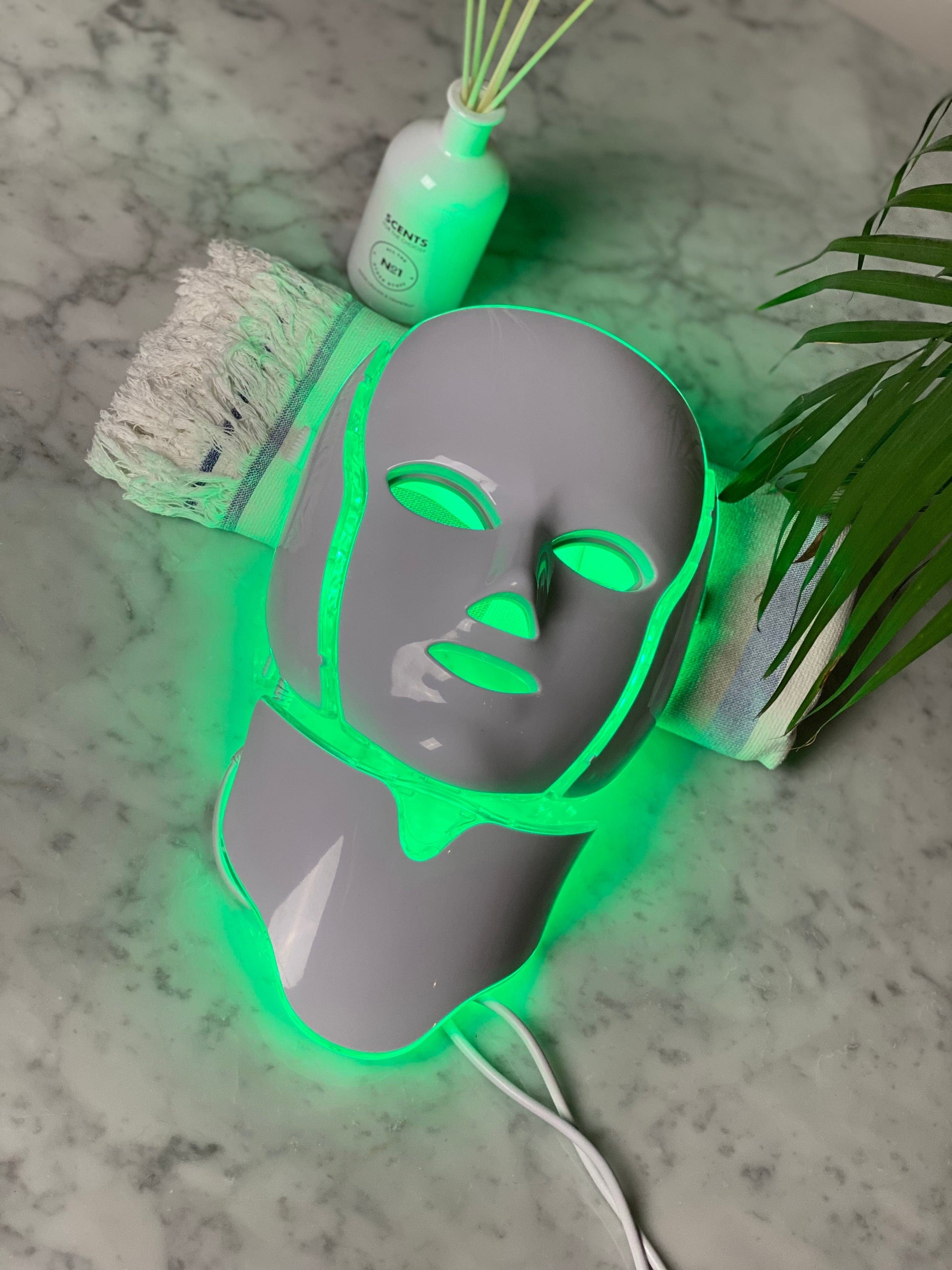 Lysterapimaske til ansigt og hals med mikrostrøm (grønt lys)