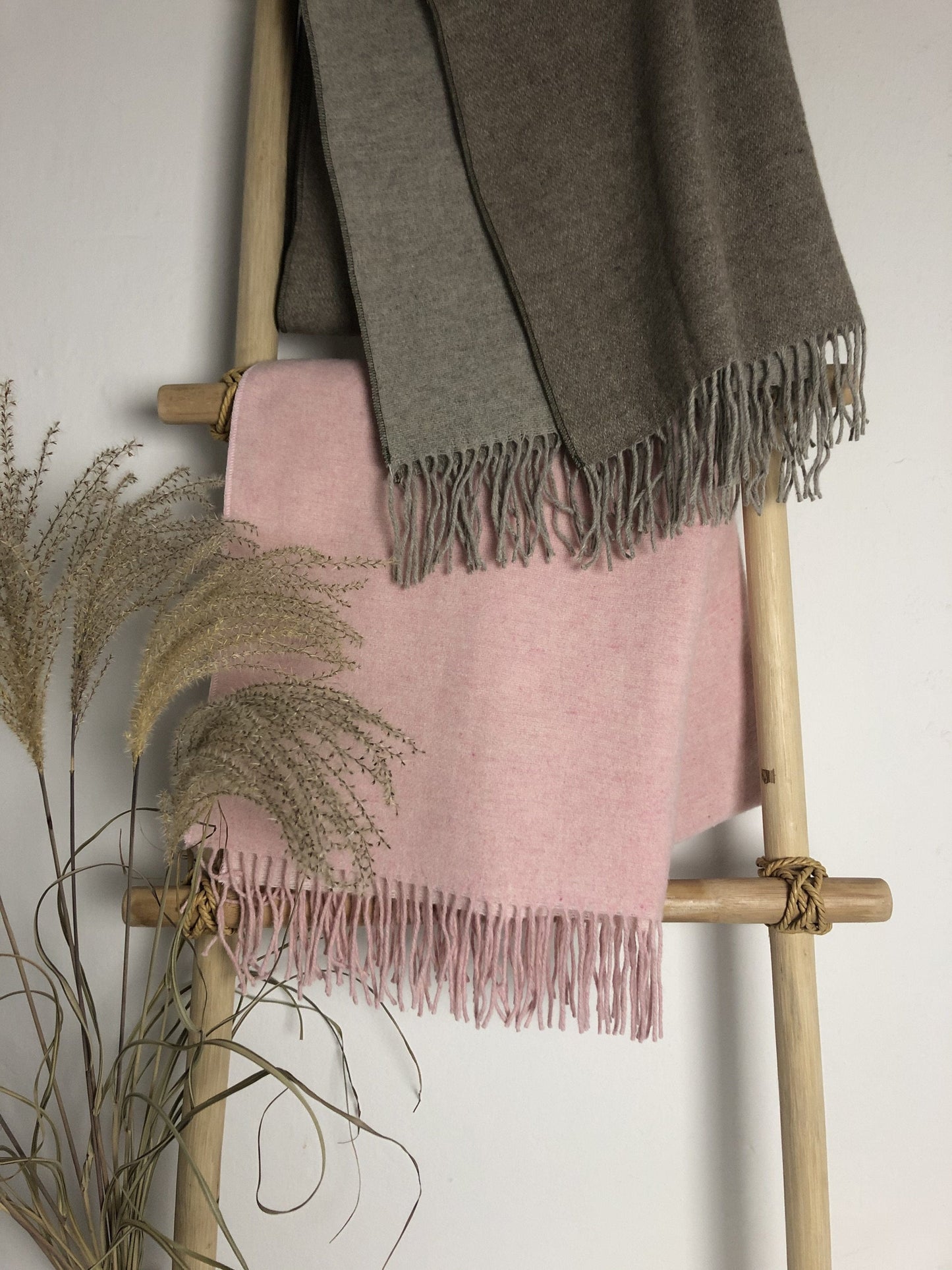 Tørklæde/Sjal i Merinould - Rosa (70x220 cm) - 2
